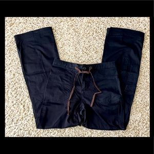 Semi Cargo Pants - So Flattering!